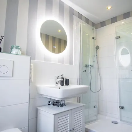 Apartment Homefy Come-together - Balkon - Aufzug - Free Parking - Smart Tvs *